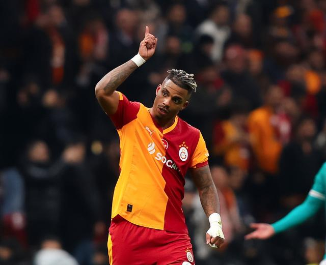 利物浦主场迎战加拉塔萨雷 背水一战能否翻盘