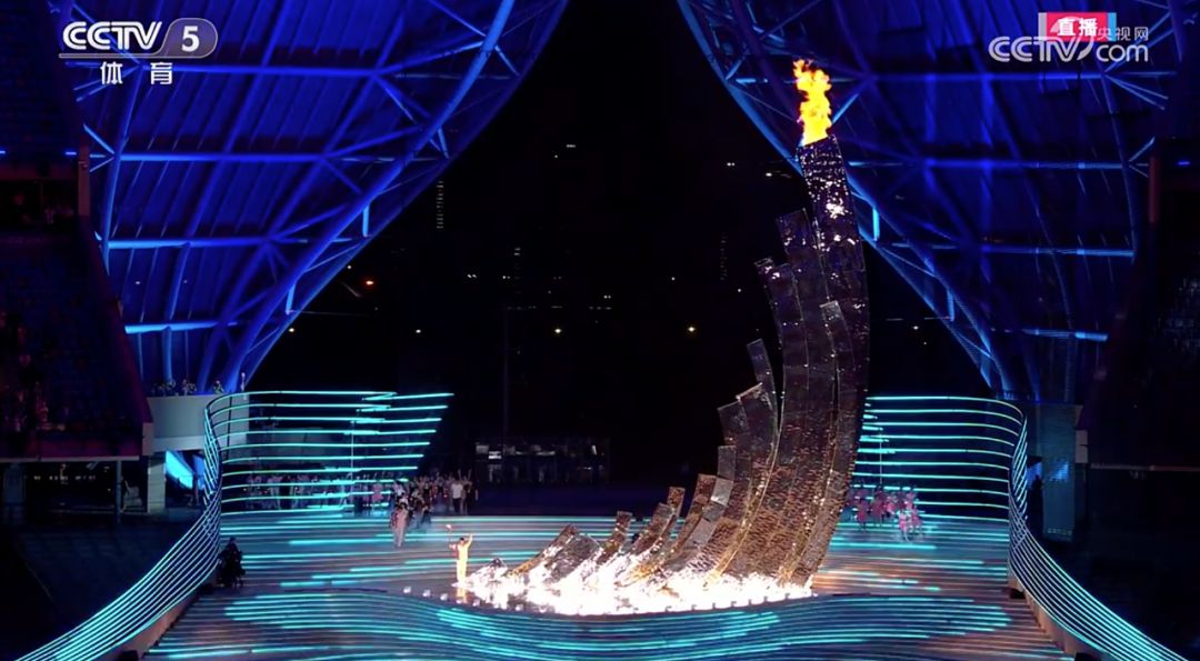杭州亚运会开幕式数字烟花点亮夜空 数实融合点
