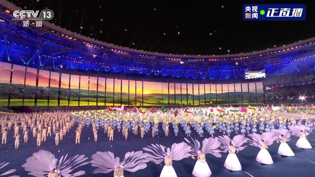 杭州亚运会开幕式数字烟花点亮夜空 数实融合点