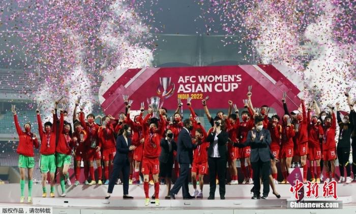 水庆霞获亚足联最佳女足教练奖 中国女足亚洲杯