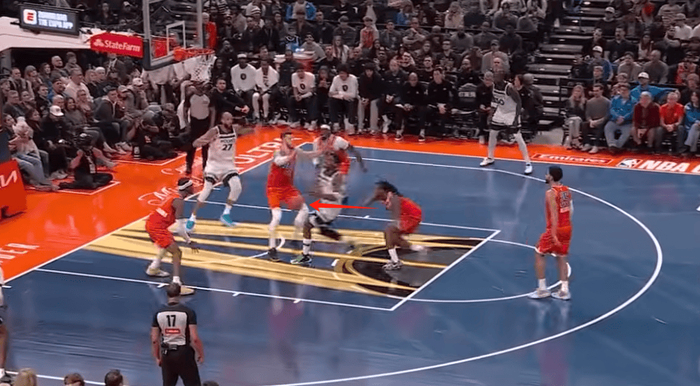 卡森·华莱士成雷霆防守核心 抢断数据领跑联盟