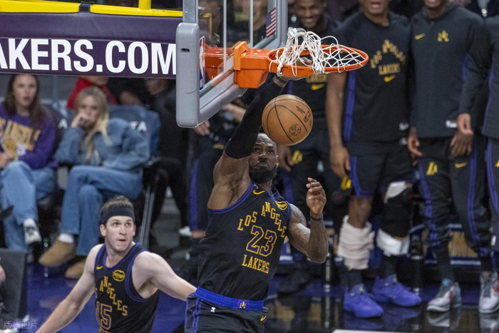 湖人客场力克骑士东契奇里程碑战报出炉