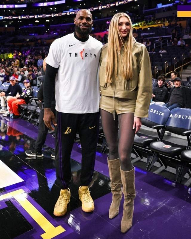 詹姆斯12000助攻里程碑！湖人狂胜太阳锁定西部前